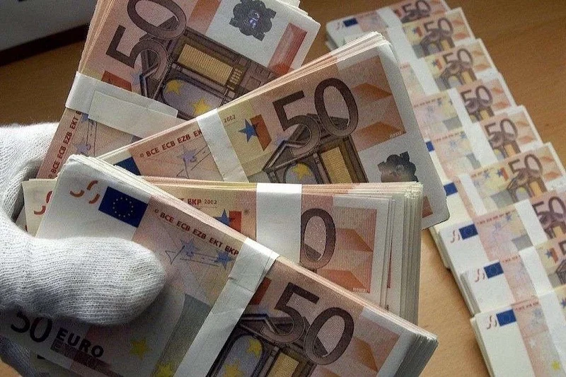 حجز 40 ألف أورو غير مصرح بها بميناء طنجة