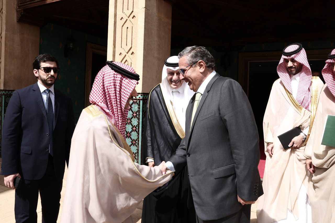 أخنوش ينوه بدعم السعودية لوحدة المغرب الترابية