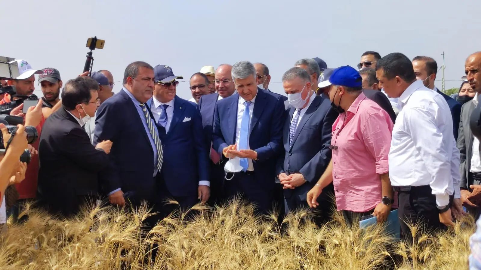 سطات.. وزير الفلاحة يشرف على الانطلاقة الرسمية للموسم الفلاحي 2023-2024