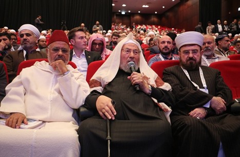 اتحاد علماء المسلمين يطالب بقانون دولي يمنع ازدراء المقدسات الدينية