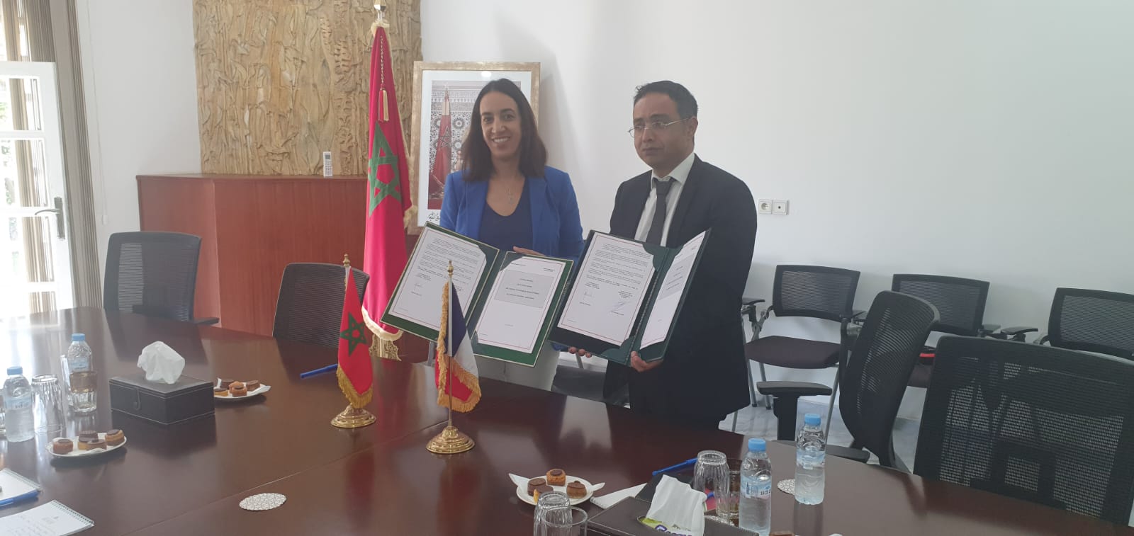 لتنشيط الاقتصاد بوعيدة توقع شراكة مع الوكالة الفرنسية للتنمية