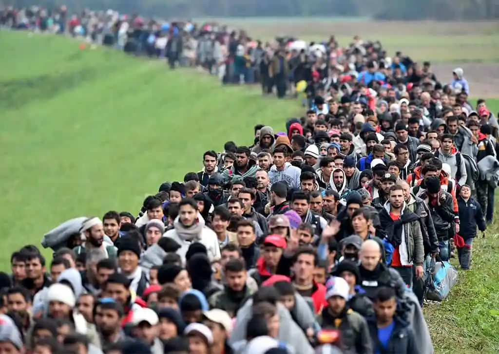 أوروبا تحذر من موجات من الهجرة بسبب أزمة الغذاء