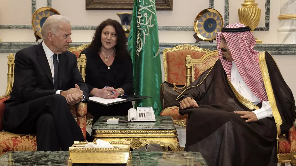 بايدن يبرم 18 اتفاقية مع السعودية