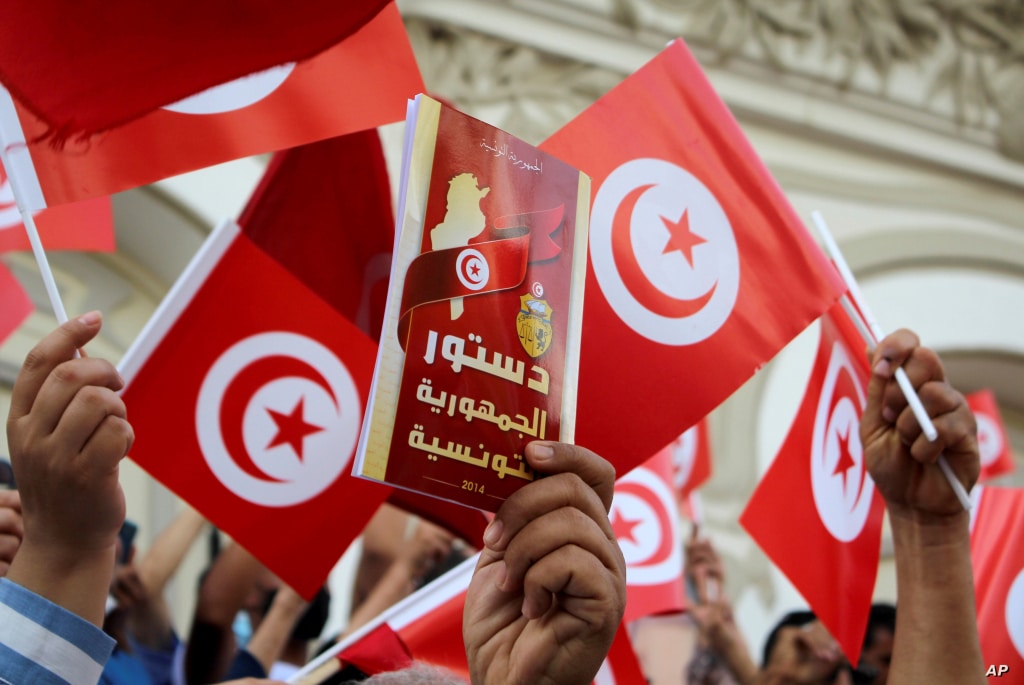 الاتحاد الأوروبي يعتبر نسبة المشاركة في الاستفتاء على الدستور بتونس “ضعيفة”