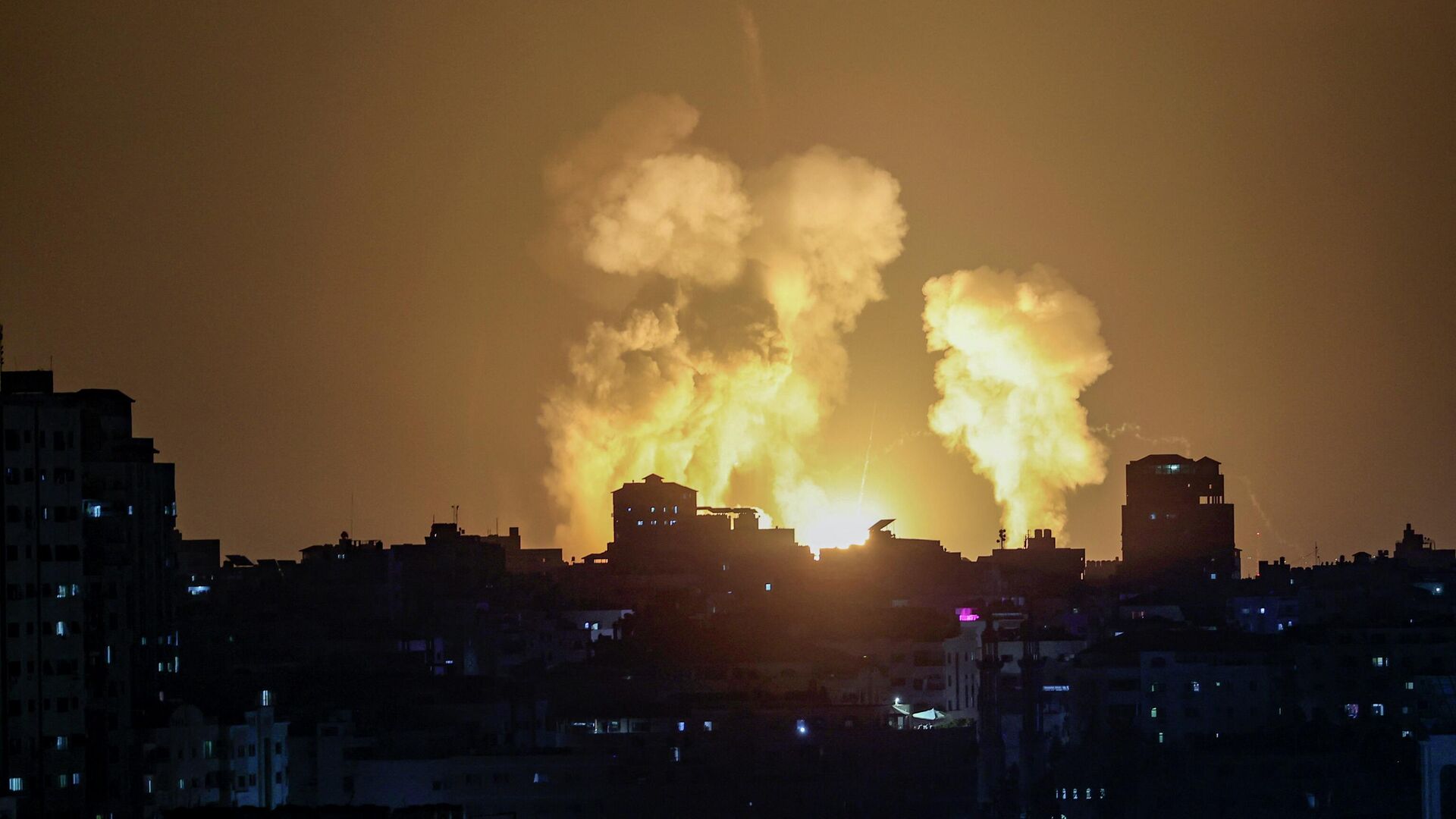 “حرب لا تنتهي”.. غارات إسرائيل تشعل غزة وغضب بعد مقتل الطفلة قدوم