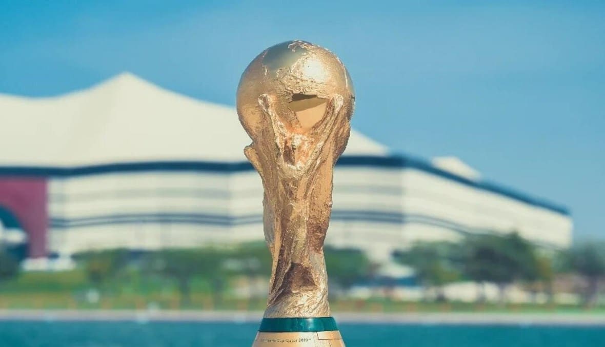 “فيفا” يدرس اقتراح تغيير موعد انطلاق مونديال قطر