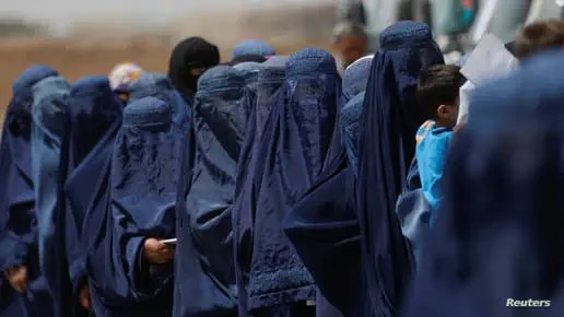 بالسلاح.. تفريق مظاهرة نسائية بكابل