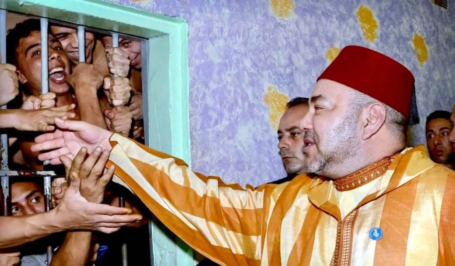 عاجل/عفو ملكي عن 881 شخصا بمناسبة ذكرى ثورة الملك والشعب