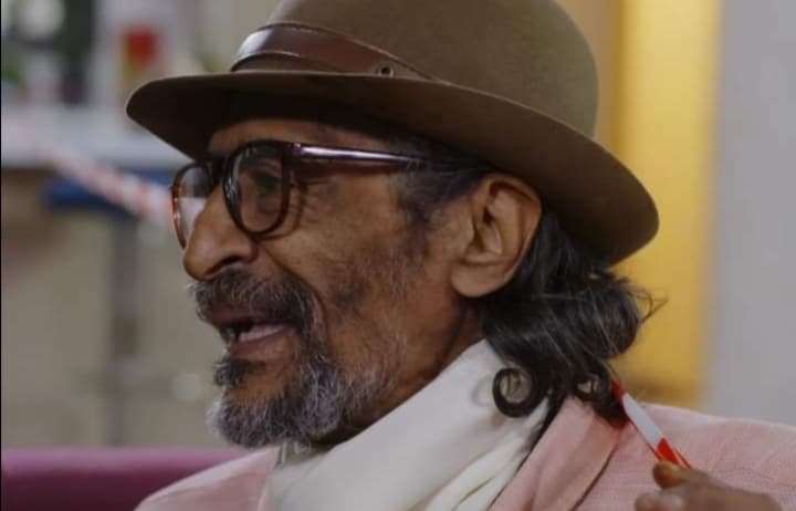 الملك محمد السادس معزيا في بكر.. أبدع وتألق وستظل أدواره راسخة