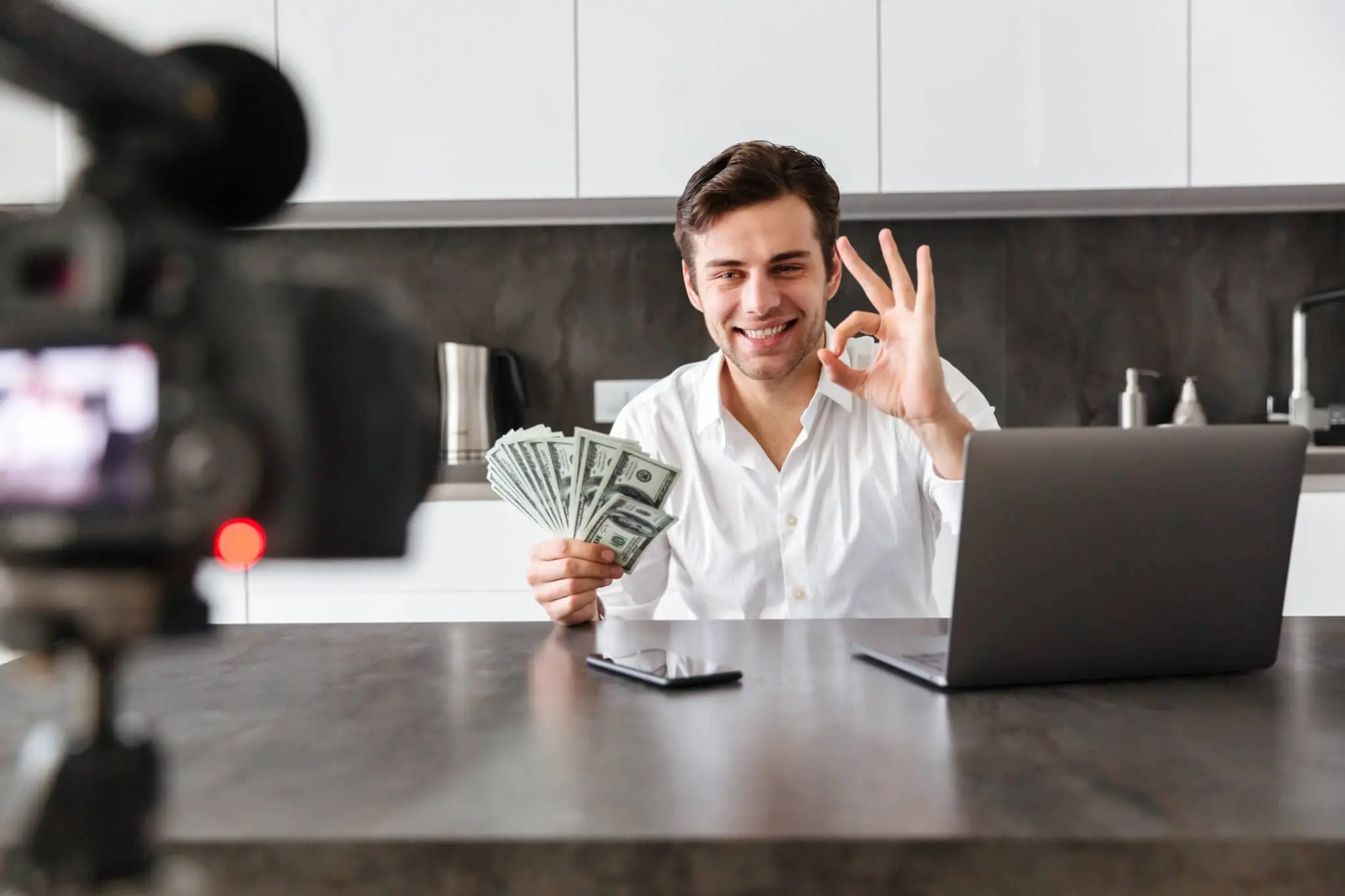 تركيا تعتزم فرض ضرائب على صناع المحتوى