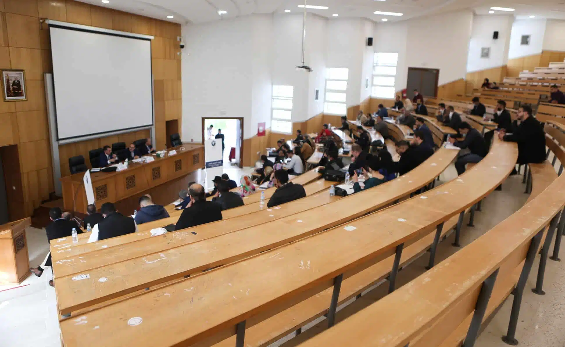 سابقة.. ميراوي يتيح إمكانية إنجاز بحوث الدكتوراه داخل المقاولات المغربية