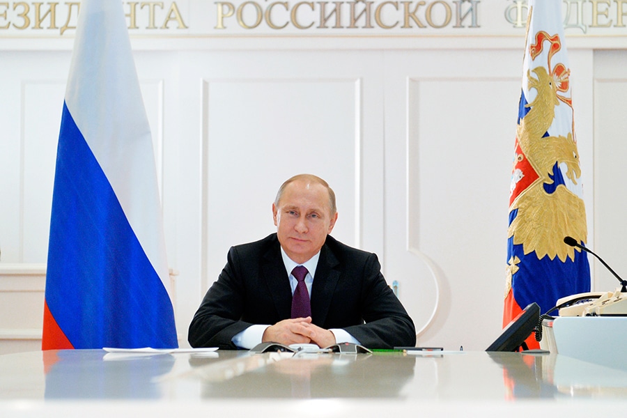 لولاية خامسة.. بوتين يعلن ترشحه للرئاسة الروسية 2024
