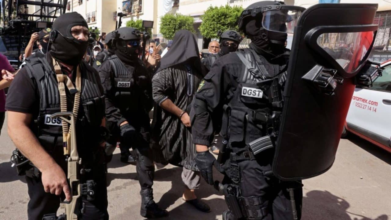 عاجل.. اعتقال 5 متهمين موالين لـ”داعش” خططوا لتفجيرات إرهابية بـ5 مدن مغربية