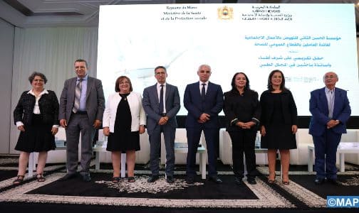 عرفانا بجهودهم.. حفل تكريم أطباء باحثين متميزين بالرباط