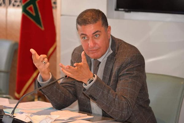 العبدي يخصص ميزانيات ضخمة للمناظرات والدراسات والجرائد ووقود السيارات