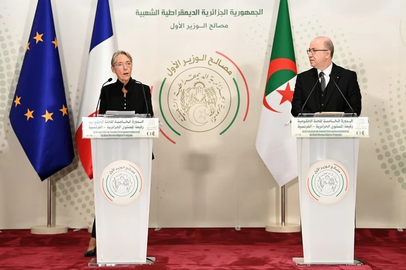 رئيسة الوزراء الفرنسية في الجزائر.. تعاون اقتصادي بـ”النوايا فقط” وتجاهل للذاكرة والاستعمار