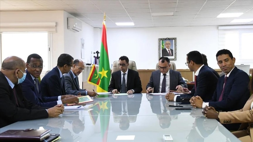 موريتانيا توقع عقدا لاستكشاف الغاز وإنتاجه في أكبر حقولها
