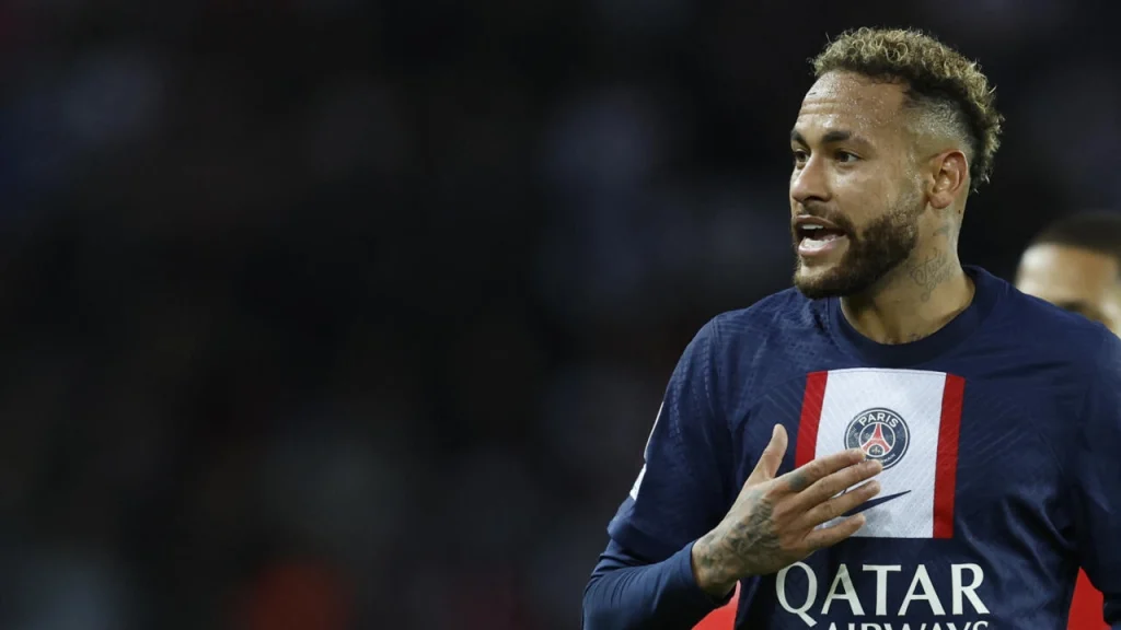 نيمار مهدد بالسجن 5 أعوام ودفع الملايين بعد اتهامه بالاحتيال