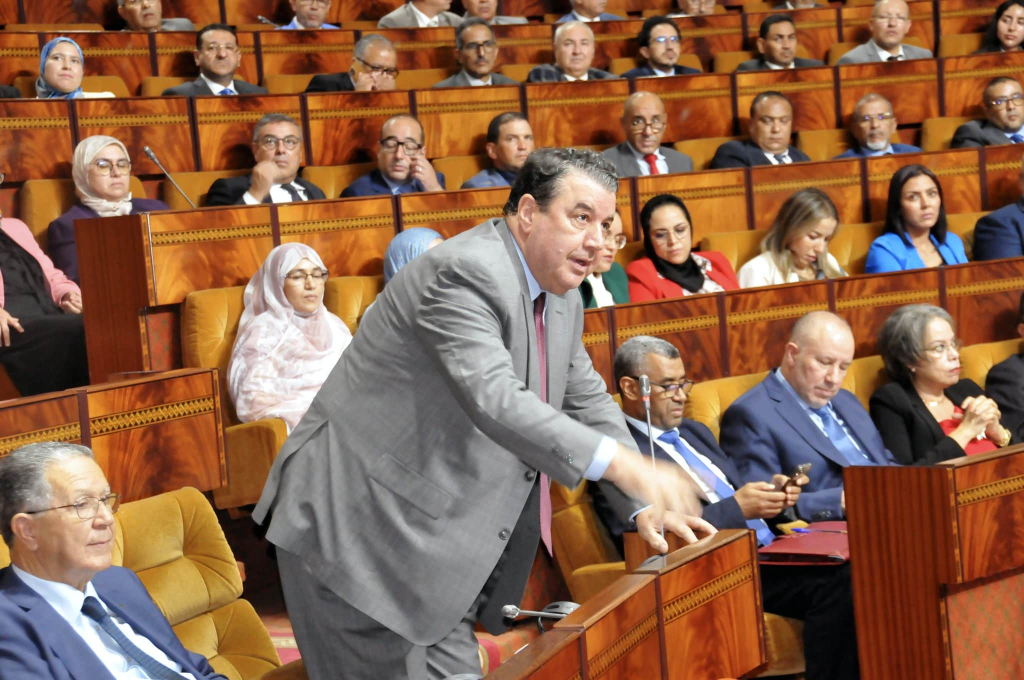 “مالك كَتحنْقز”..النواب يدشنون افتتاح البرلمان بمواجهة بين الأغلبية والمعارضة
