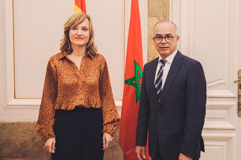 الحكومة المغربية تتجه لتدريس الشعب العلمية بالاسبانية