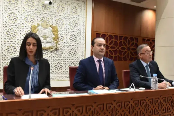 عاجل ..اتهامات بالفساد تُفجر جلسة مناقشة قانون المالية بحضور لقجع والعلوي