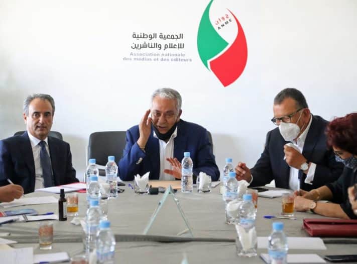 جمعية الإعلام والناشرين تستنكر إرغام الوفد الإعلامي المغربي على مغادرة الجزائر