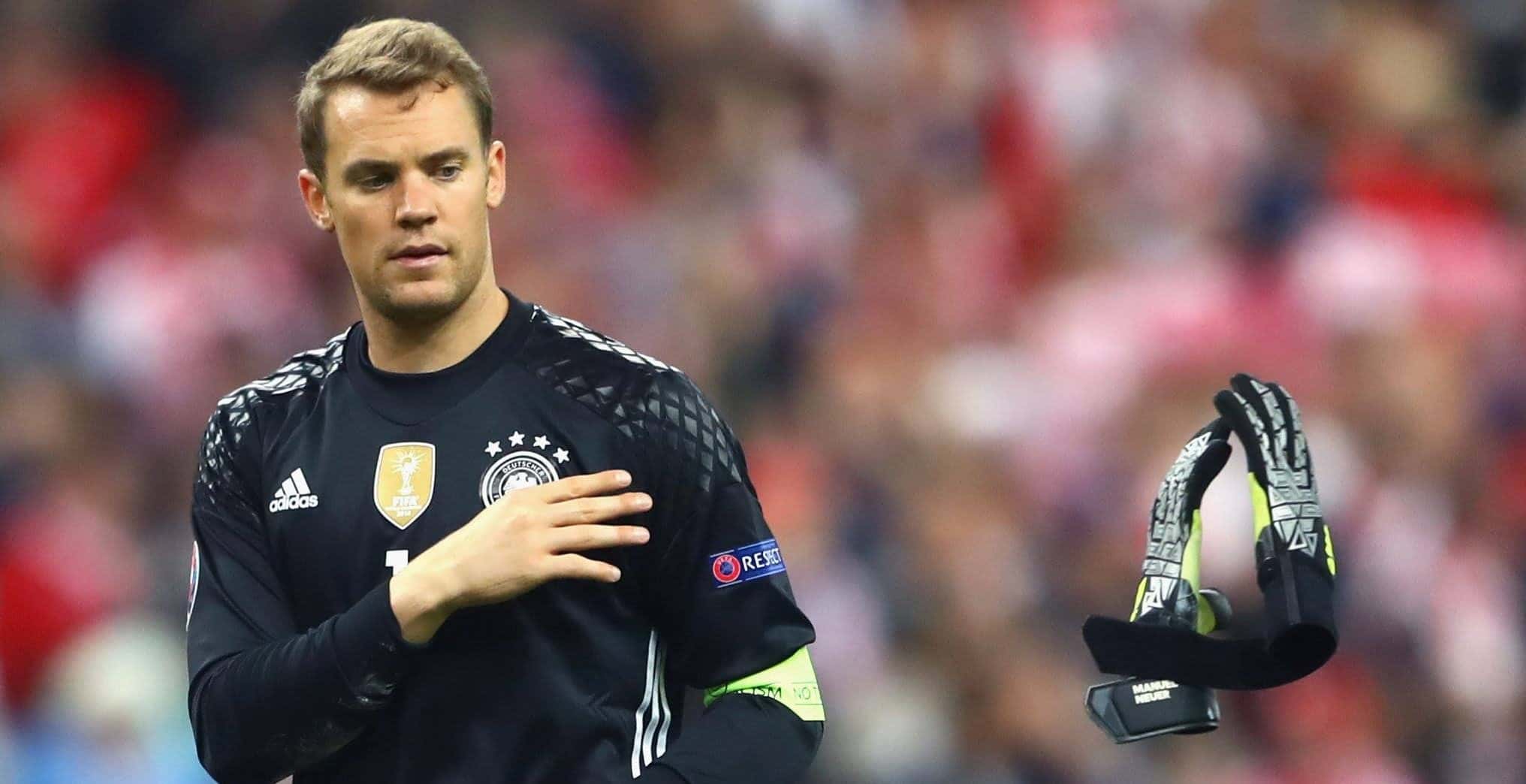 حارس المنتخب الألماني يعلن إصابته بالسرطان