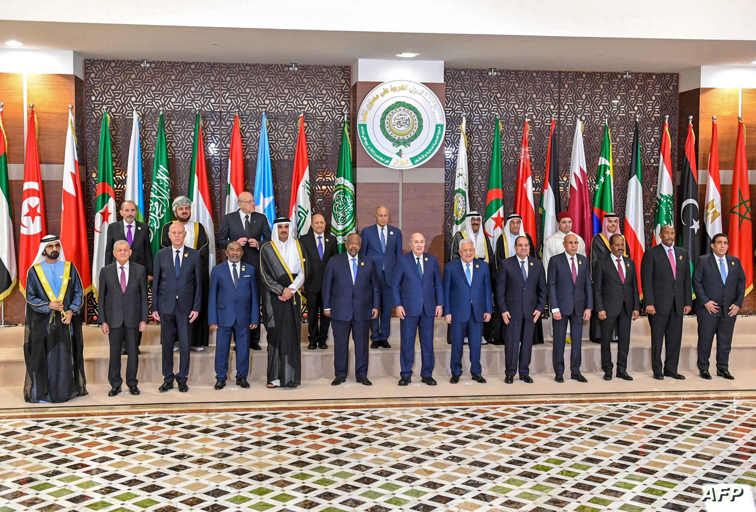 الدول العربية تجمع على رفض التدخلات الخارجية في “قمة الجزائر” وتدعو لتجفيف منابع الإرهاب