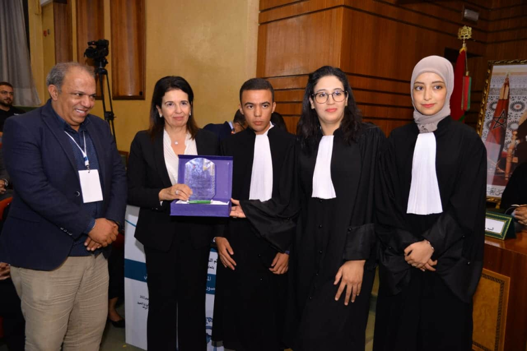 طلبة الحقوق بمراكش يمثلون المغرب بالمسابقة الإقليمية بعمان