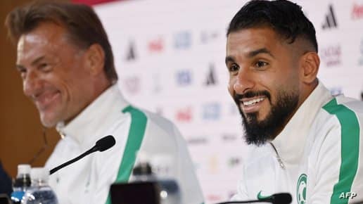 نجم المنتخب السعودي يكشف حقيقة مكافأة الـ “رولز رويس” بعد هزيمة الأرجنتين