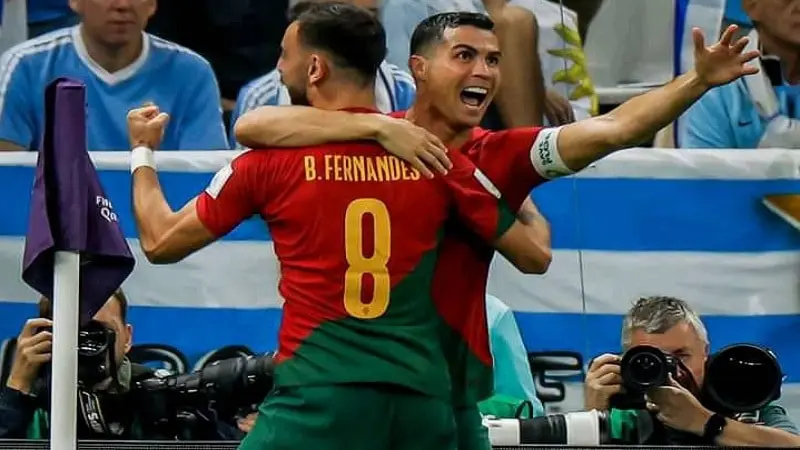 فيرنانديش يقود البرتغال لثمن نهائي مونديال قطر