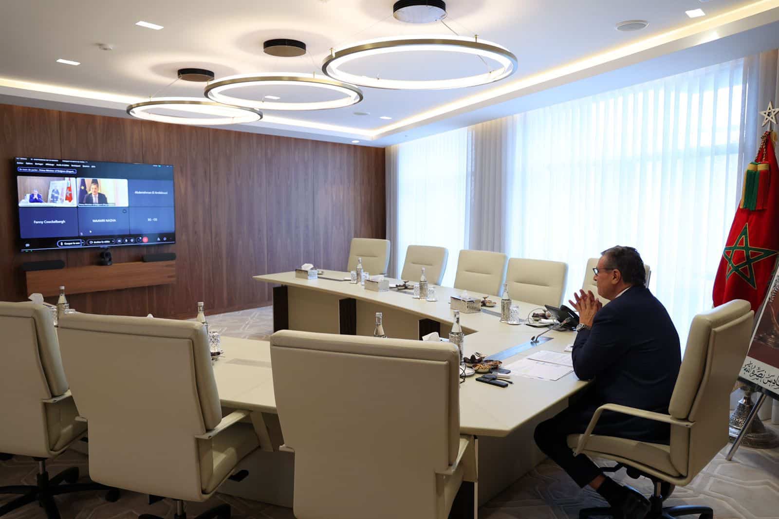 أخنوش يبحث تطوير التعاون الاقتصادي مع بلجيكا