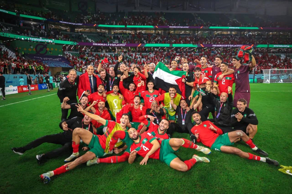مشهد نادر.. تأهل المنتخب المغربي لربع نهائي كأس العالم يوحد الفلسطينيين والإسرائيليين