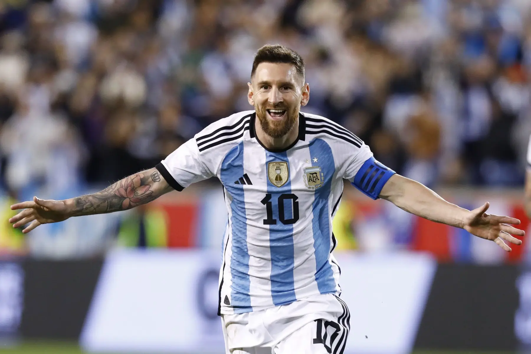 رفاق ميسي يهزمون كرواتيا بثلاثية ويعبرون إلى نهائي كأس العالم