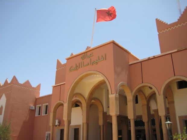 خسر دعاوى قضائية ضد موظفين.. ملتمس يطالب عامل آسا بإقالة رئيس جماعة الزاك