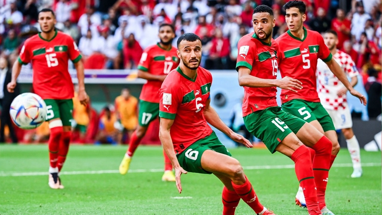 بكلمات مؤثرة.. رومان سايس يعلن اعتزاله اللعب الدولي