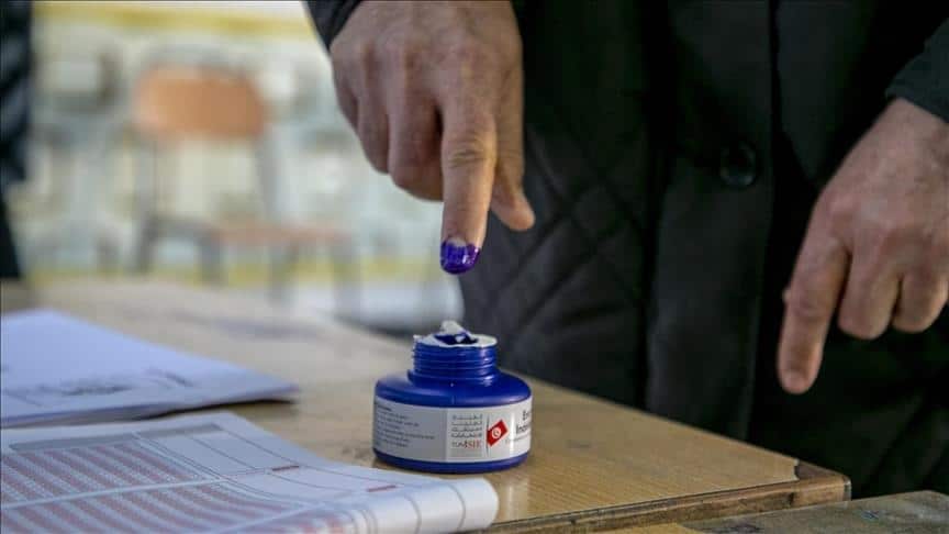 الجامعة العربية تدعو لدراسة أسباب ضعف الإقبال بانتخابات تونس