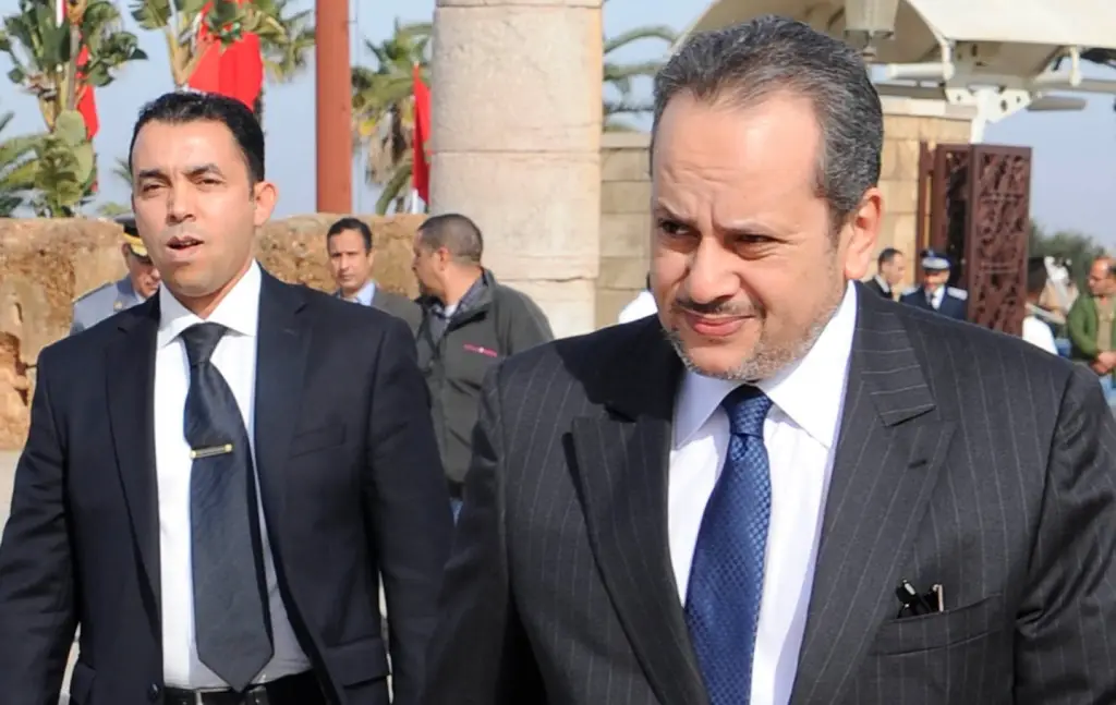 رومانيا تمنح المنصوري وسام “نجمة رومانيا” برتبة ضابط كبير