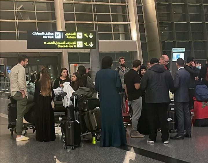 مغاربة عالقون بالدوحة بسبب إلغاء “لارام” لرحلاتهم