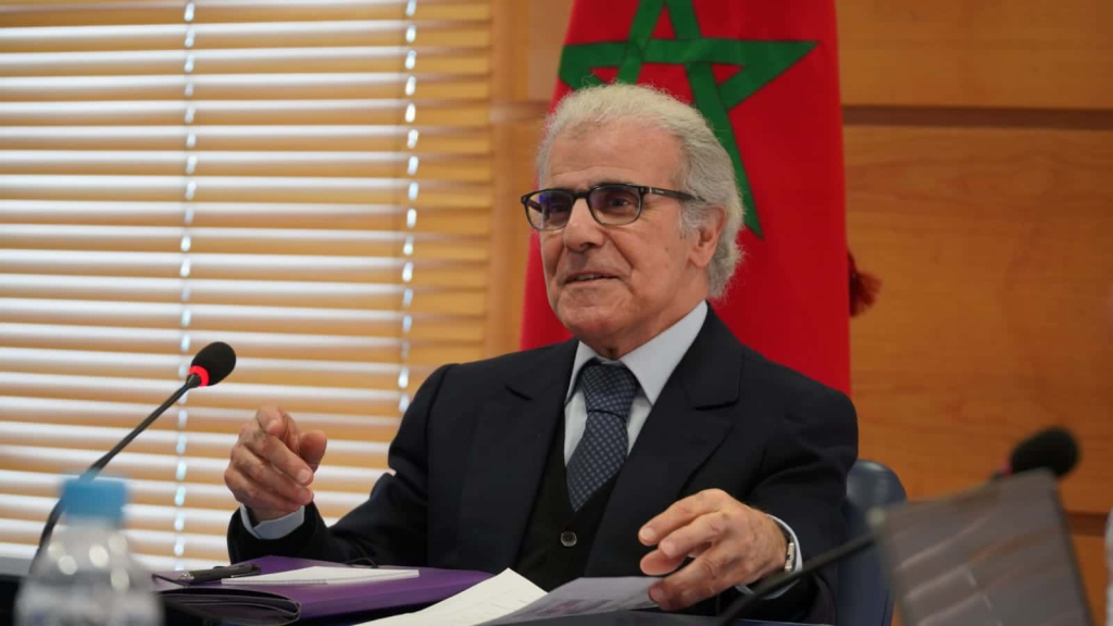 الجواهري يُعلن موعد الحسم في خروج المغرب من اللائحة الرمادية للملاذات الضريبية