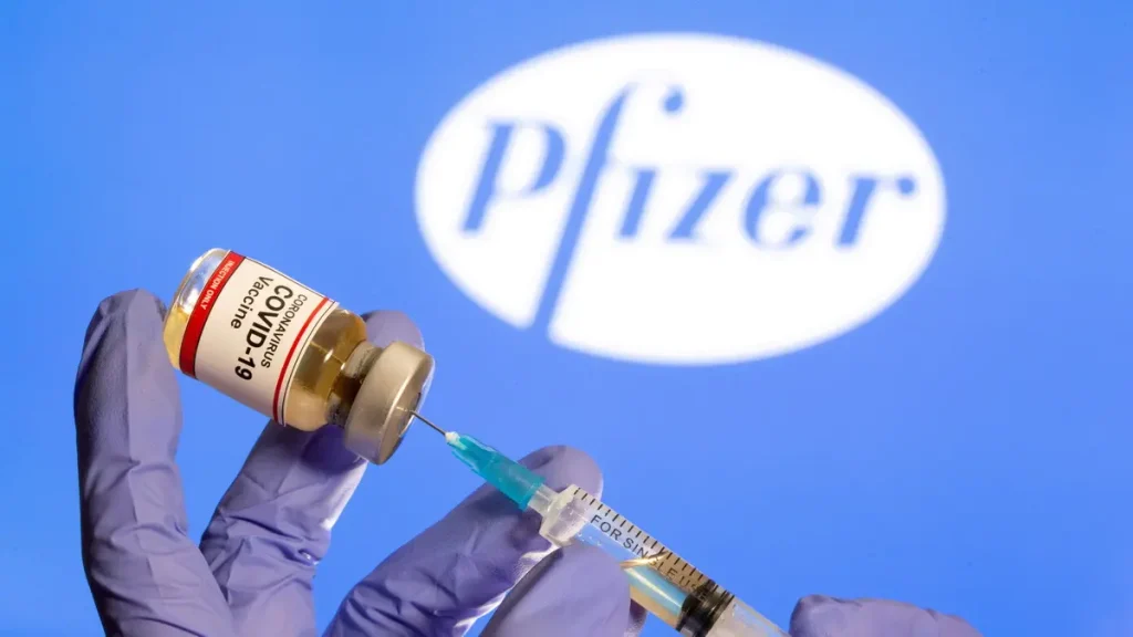 مراكز أمريكية ترصد مشكلة صحية محتملة للقاح “فايزر” ضد كورونا