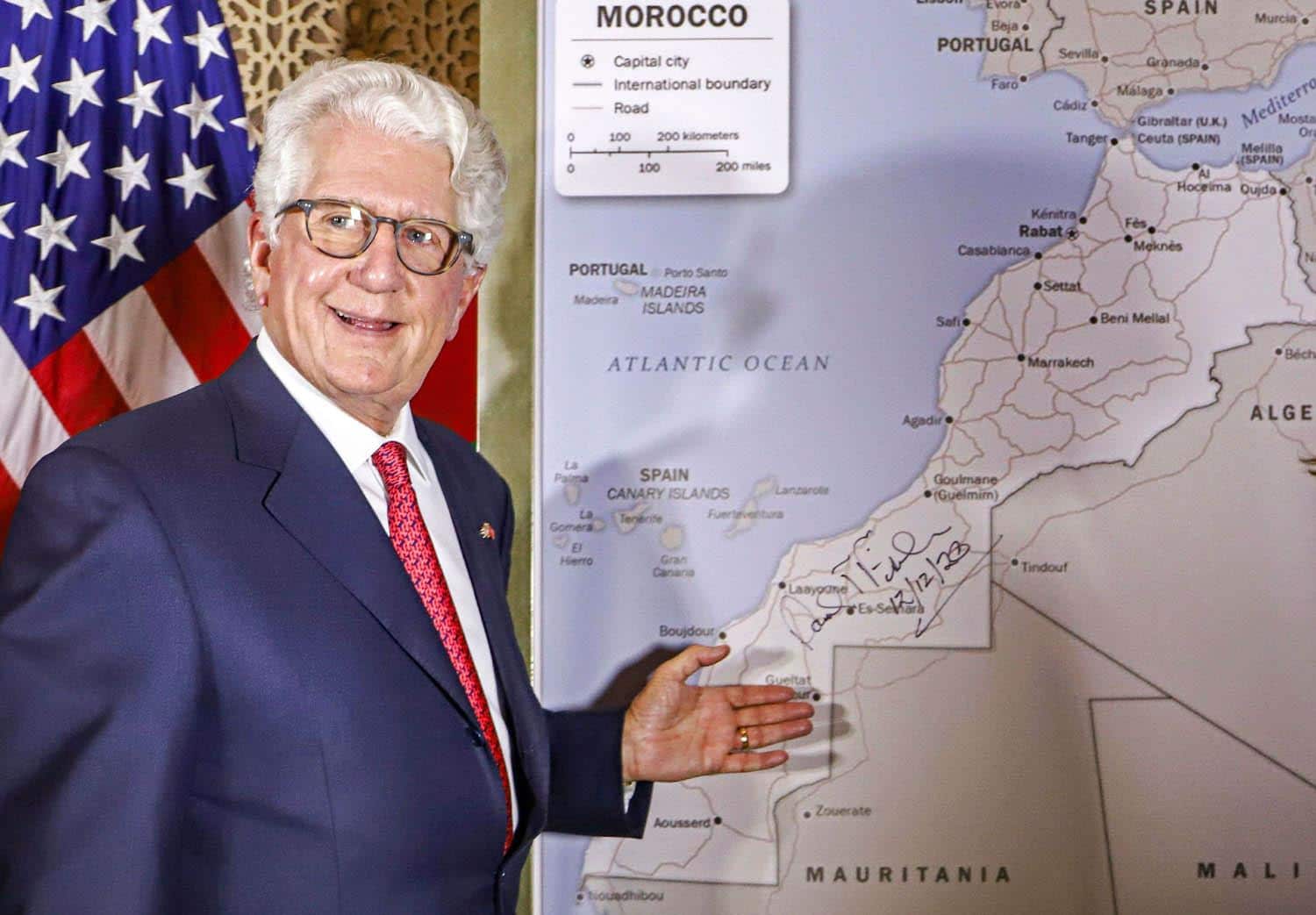 السفير الأميركي السابق: المغرب صانع الصفقات وسعدت بلقاء أخنوش بـ”دافوس”