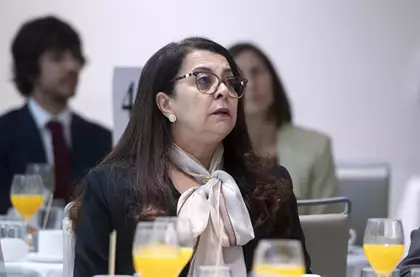 منفذه مغربي.. السفيرة كريمة بنيعيش تنقل تعازي الرباط لمدريد عقب الهجوم الدامي في الكنيستين
