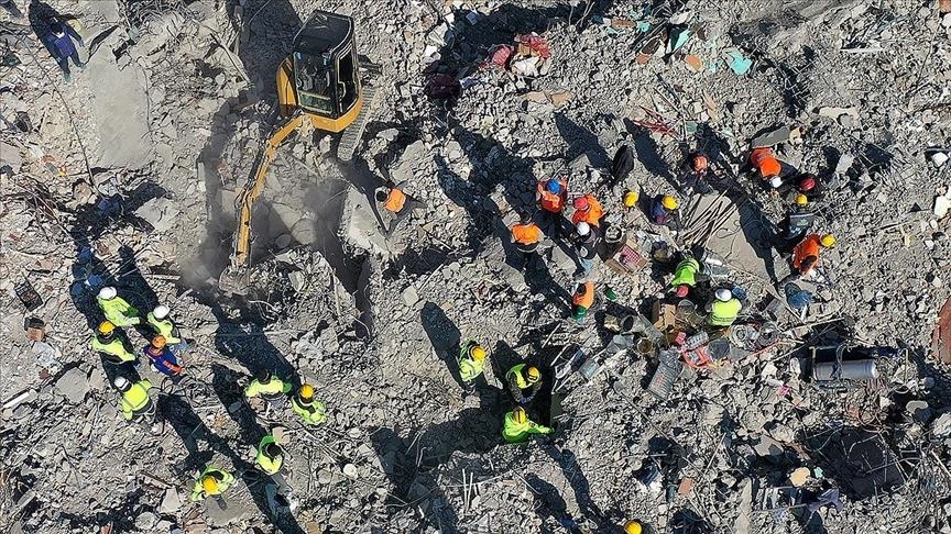 زلزال تركيا وسوريا.. حصيلة الوفيات تتخطى 35 ألفا و527 شخصا
