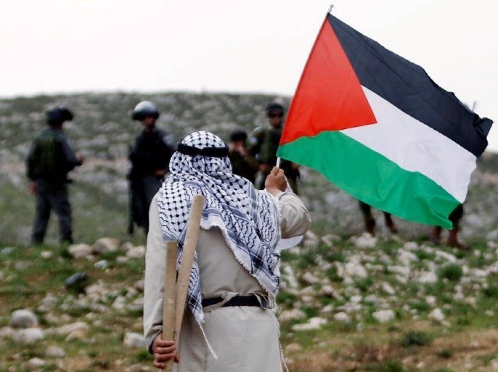 البرلمان العربي يجدد تضامنه مع الشعب الفلسطيني