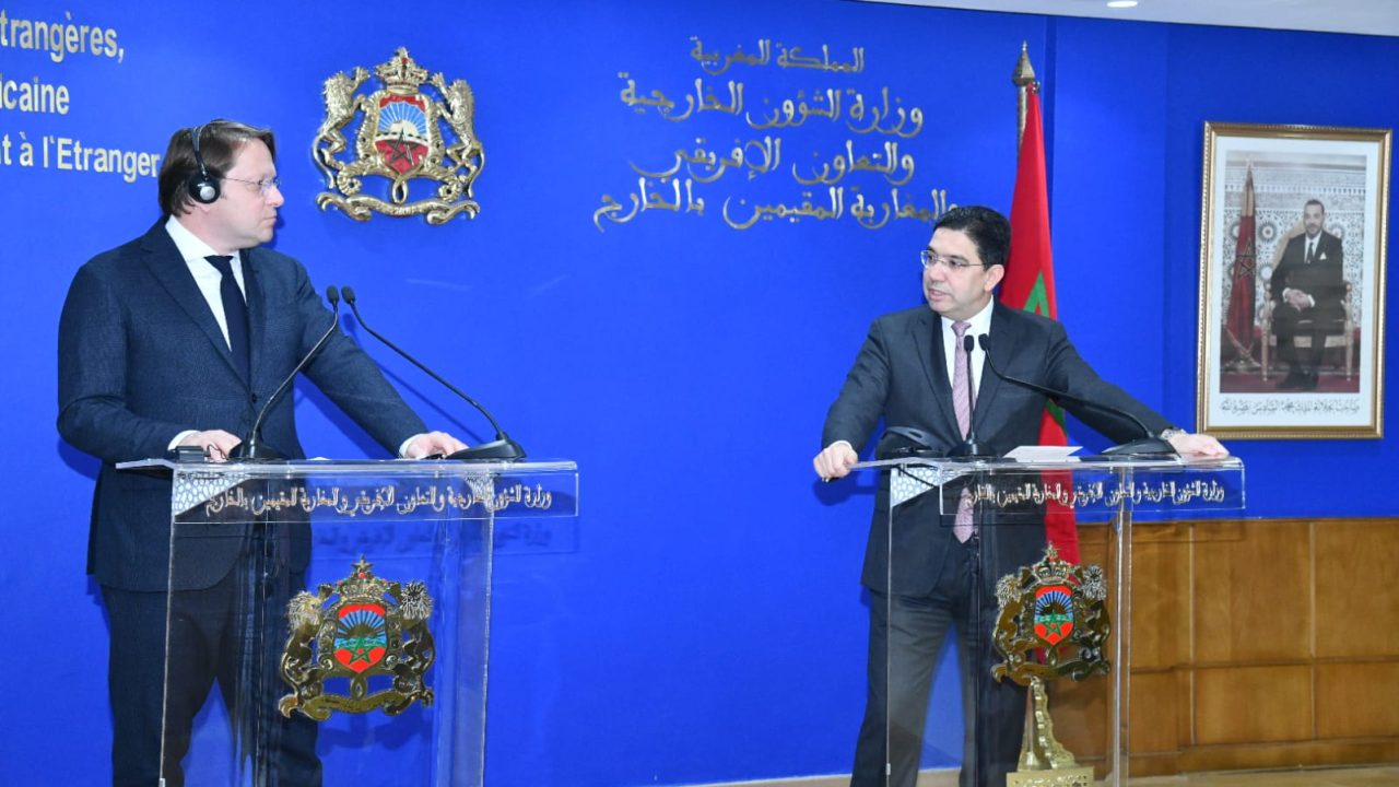 محلل تونسي: زيارة المفوض الأوروبي للمغرب لم ترُق لبعض العقول المريضة