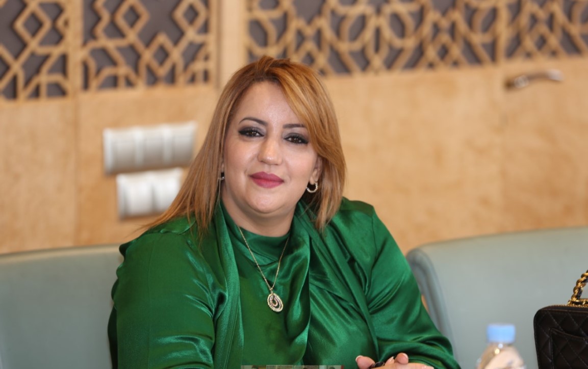 خديجة أروهال.. صوت من أصوات الأمازيغية في الشعر والإعلام والسياسة