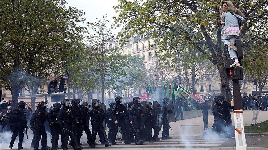 يساريو البرلمان الأوروبي يطالبون بوقف عنف الشرطة الفرنسية