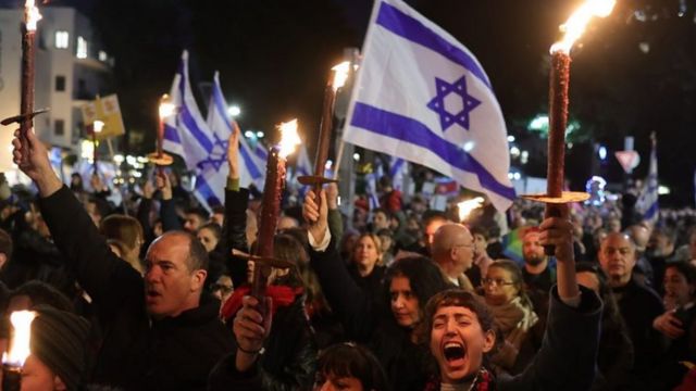 للأسبوع الـ14.. الاحتجاجات تتجدد بتل أبيب احتجاجا على الإصلاح القضائي