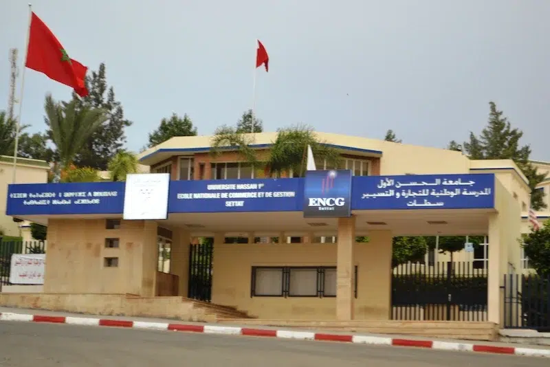 “أخفق” بامتحان الدراسة بالخارج.. مستجدات وفاة طالب سطات والتحقيقات تشمل شخص سلمه البنزين